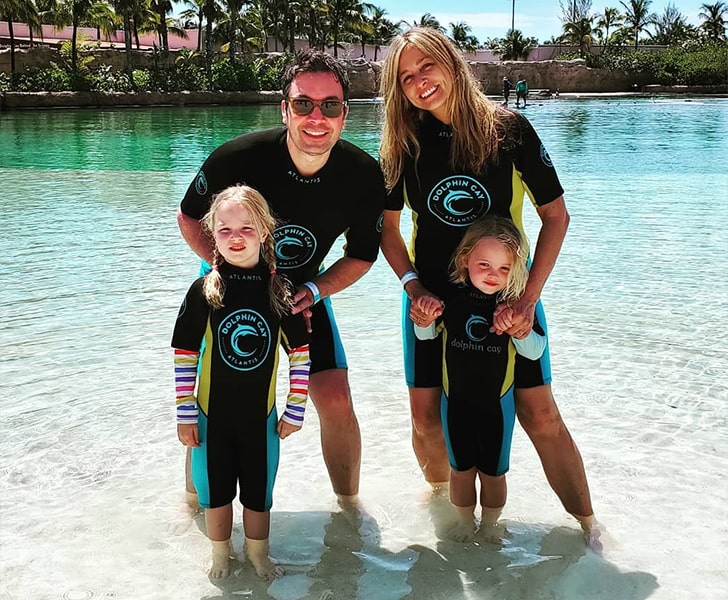 Jimmy Fallon & Nancy Juvonen – Take The Cutest Family Vacations In The Bahamas