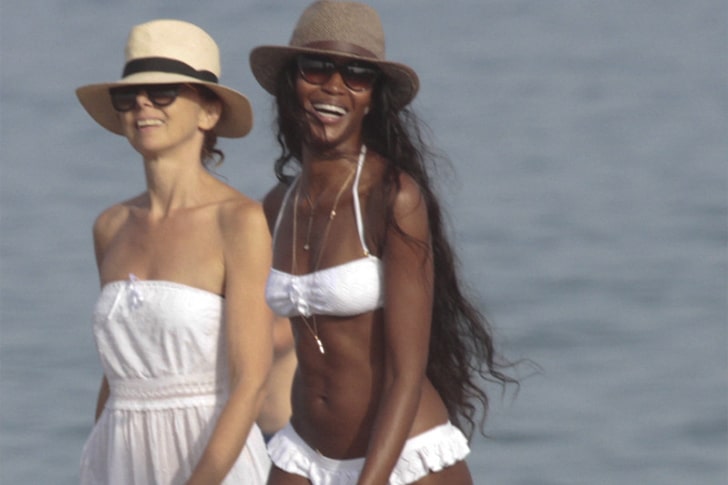 Naomi Campbell – Struts Along The Beaches Of Marbella